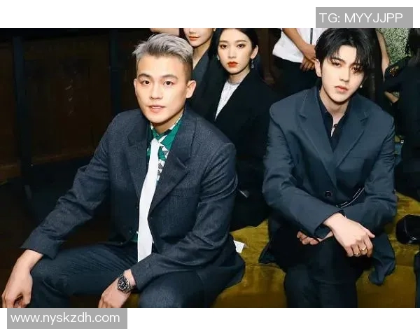 欧豪与足球球星同框合影视频曝光 展现明星与体育巨星亲密互动瞬间 欧豪与足球球星同框合影视频曝光 展现明星与体育巨星亲密互动瞬间